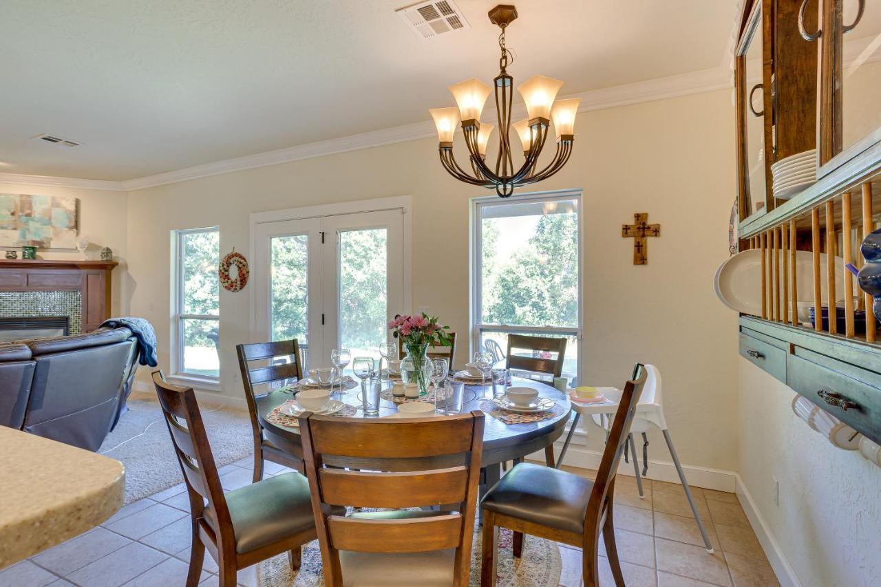Quaint Noble Home 6 Mi To University Of Oklahoma! นอร์แมน ภายนอก รูปภาพ