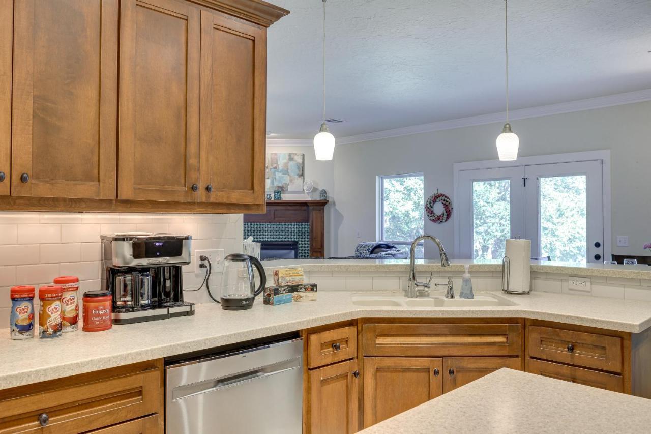Quaint Noble Home 6 Mi To University Of Oklahoma! นอร์แมน ภายนอก รูปภาพ