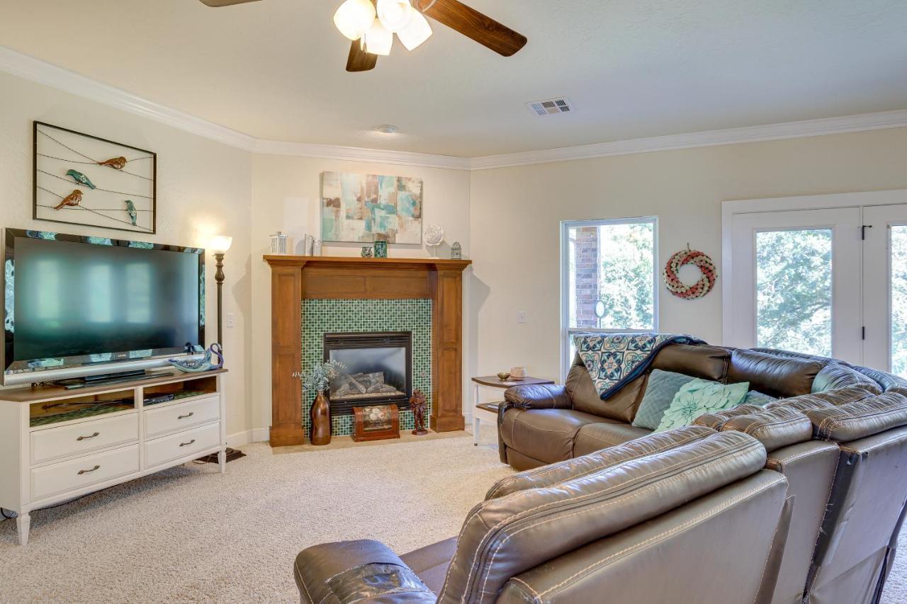 Quaint Noble Home 6 Mi To University Of Oklahoma! นอร์แมน ภายนอก รูปภาพ